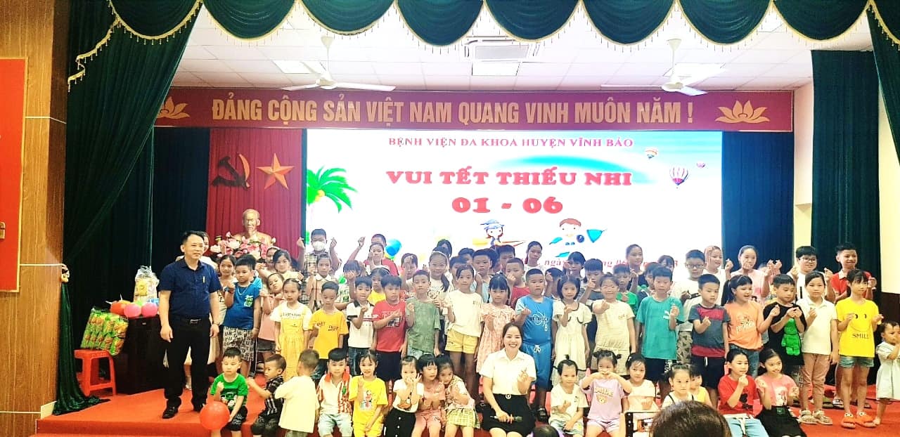 ????RỘN RÀNG NGÀY QUỐC TẾ THIẾU NHI 1/6 , GẶP MẶT, TẶNG QUÀ CÁC CHÁU CON EM CÁN BỘ NHÂN VIÊN BỆNH VIỆN ĐA KHOA HUYỆN VĨNH BẢO.????